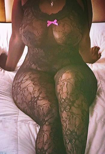 , 25  female escort, Austin
