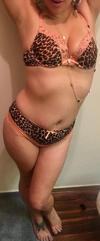 , 26 Latino/Hispanic female escort, Austin