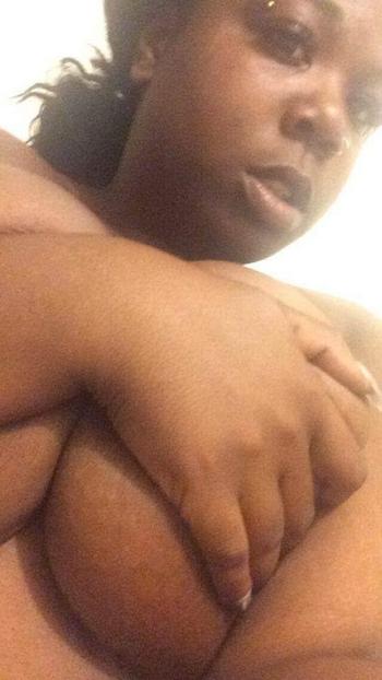 , 22  female escort, Austin