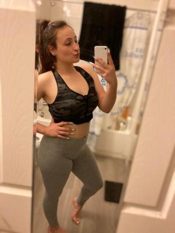 Valarie, 22  female escort, Austin