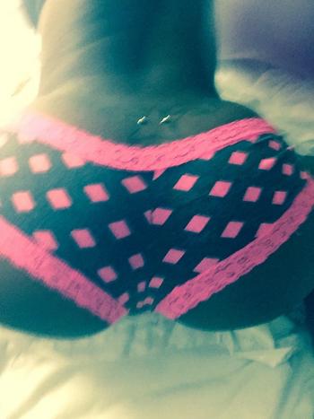 2548922776, 27 African American female escort, Austin