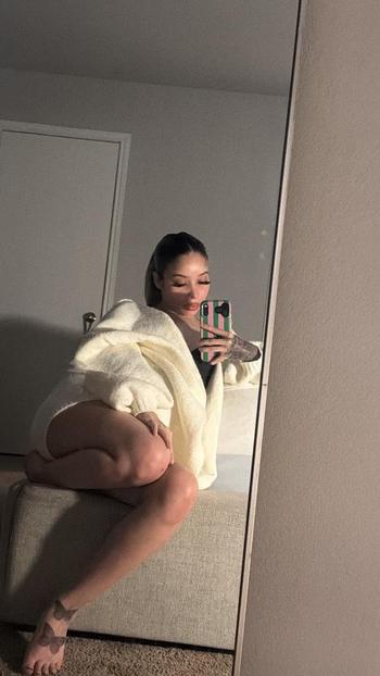 Ella, 25  female escort, Austin