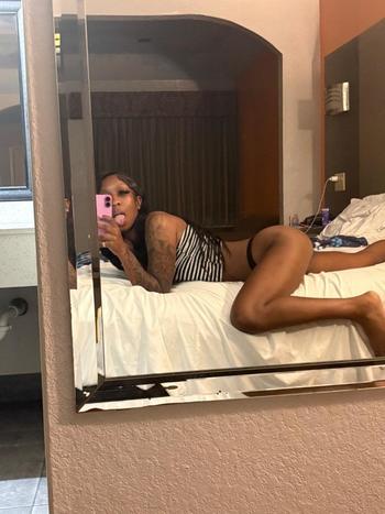 Bubbles, 21  female escort, Austin